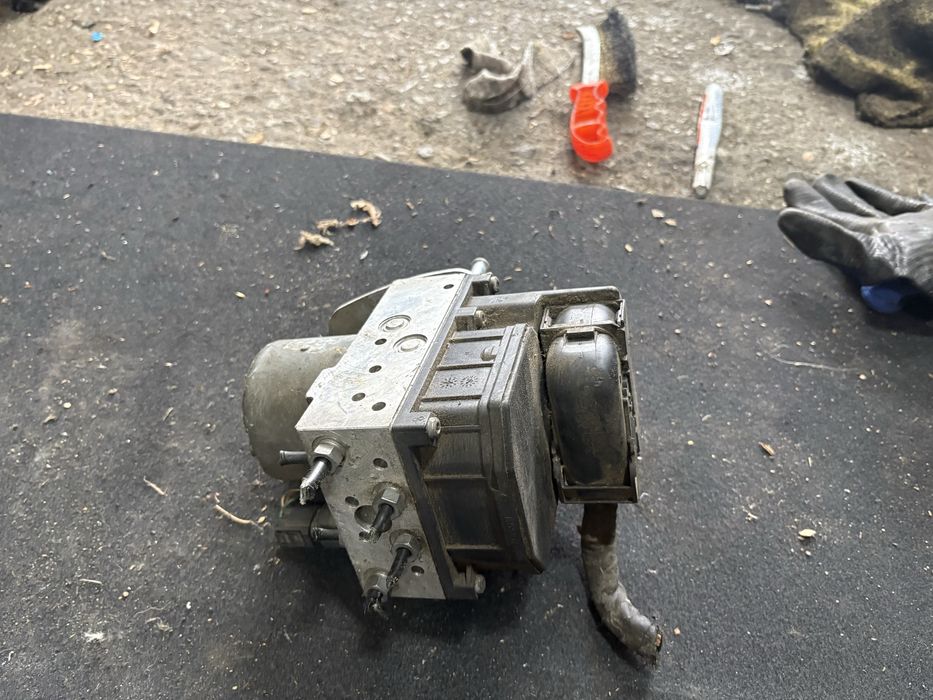 Vw phaeton 3.0tdi 2005 година Abs Абс помпа