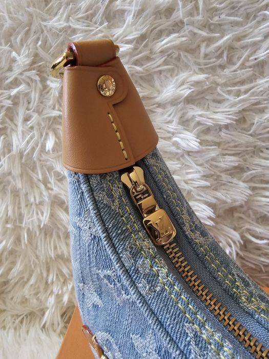 Geantă Louis Vuitton Loop By The Pool, denim și piele naturală