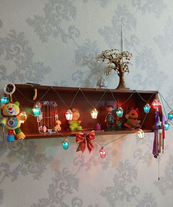 Продам книжняю полку