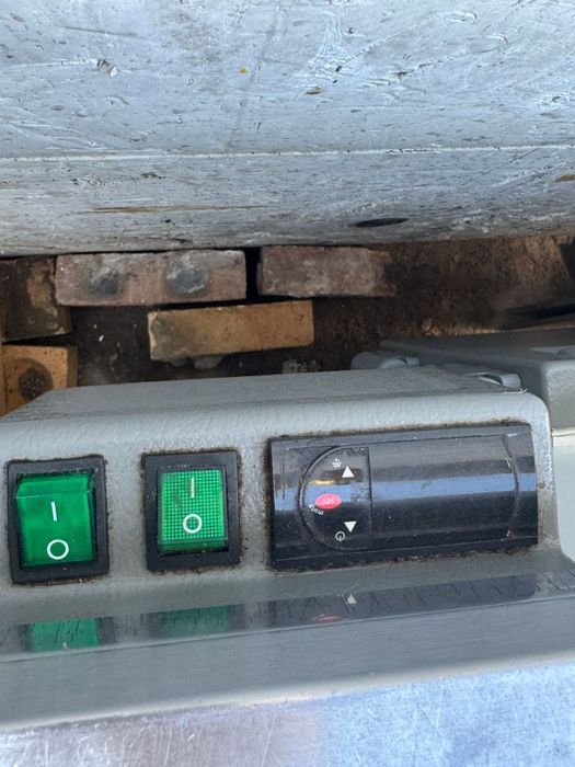 Продам витрина холодильник 2ш