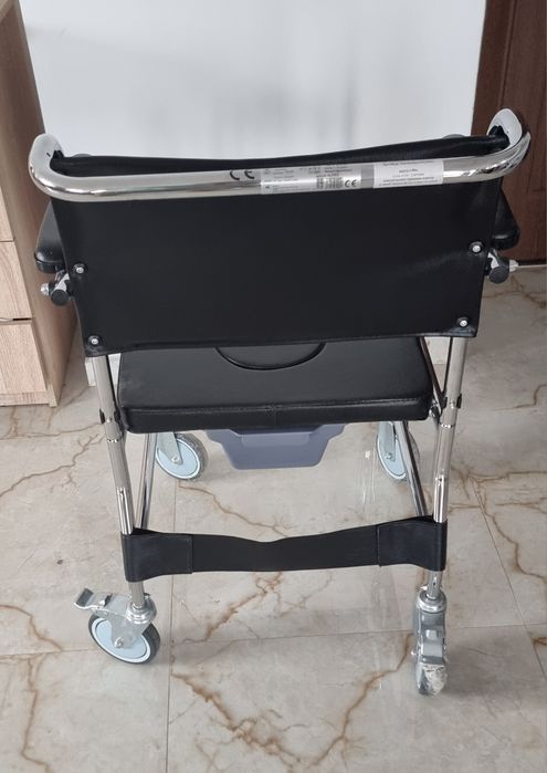 Scaun cu rotile, cadru de mers, baston ortopedic cu 3 picioare