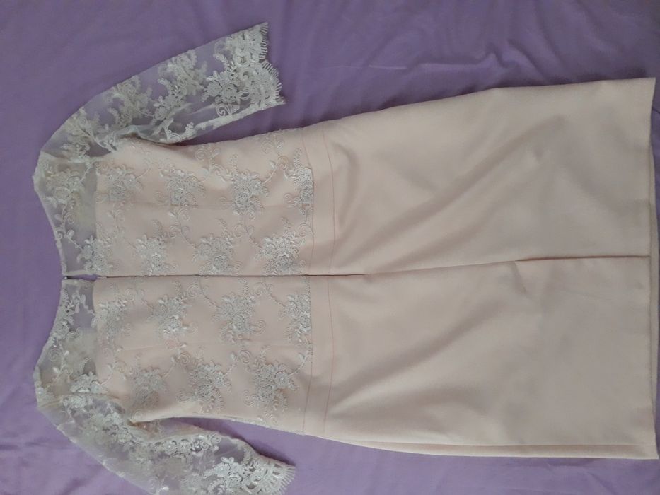 Rochie elegantă cu dantelă si perle+cadou