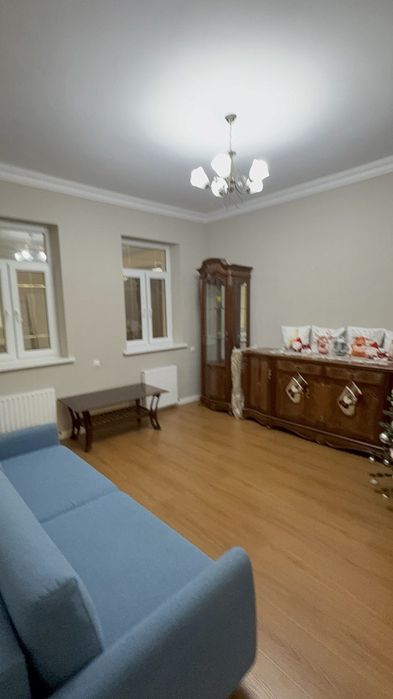 Сдаётся участок 4.5 соток 6 комнаты 180 квадрат.  Яккасарайский район