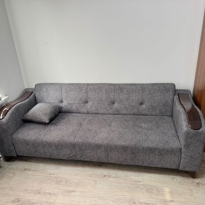 Қонақ бөлмеге арналған диван