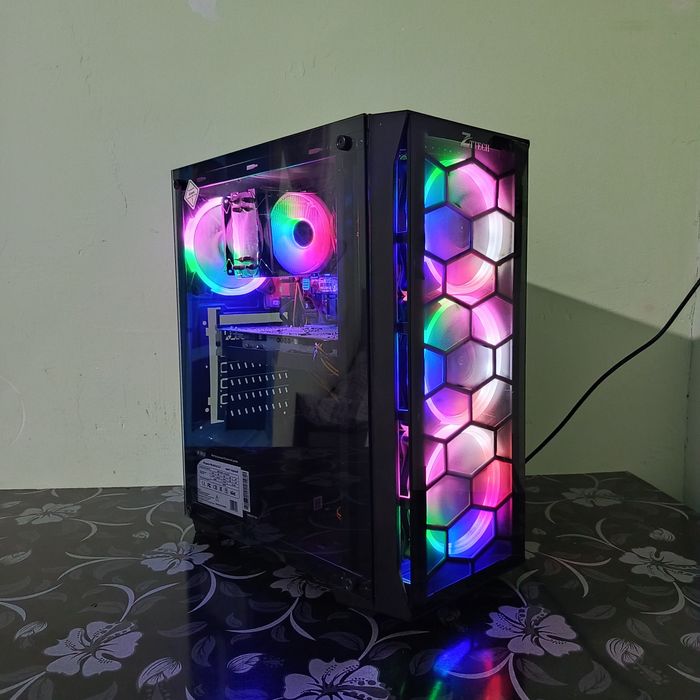 Gaming kompyuter ideal holatda