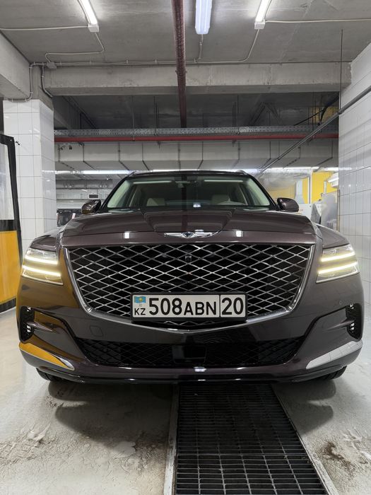 Продам Genesis GV80