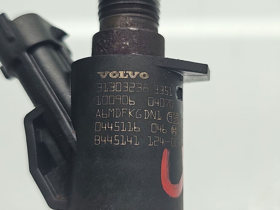 Injector  Volvo V50 [Fabr 2004-2012] 31303238 2.0 D5204T5 110KW / 150C