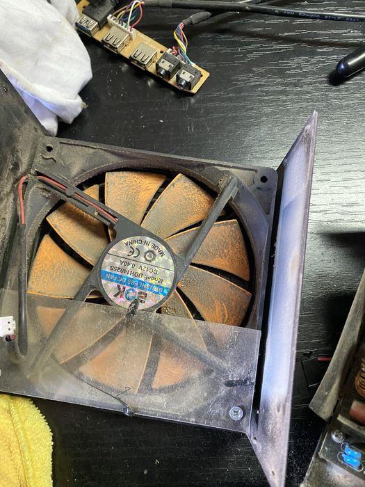 Reparati/instalari windows/programe/curatare/Construire pc sau uprgade