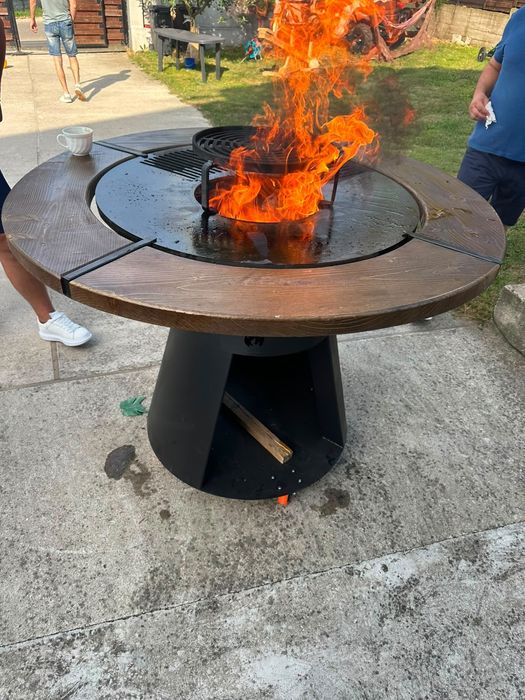 Plita grătar  grill  cu blat din lemn masiv