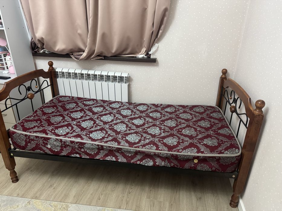 Двухъярусная кровать