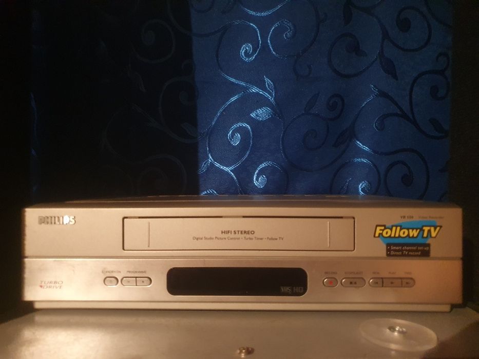 VHS Philips VR550