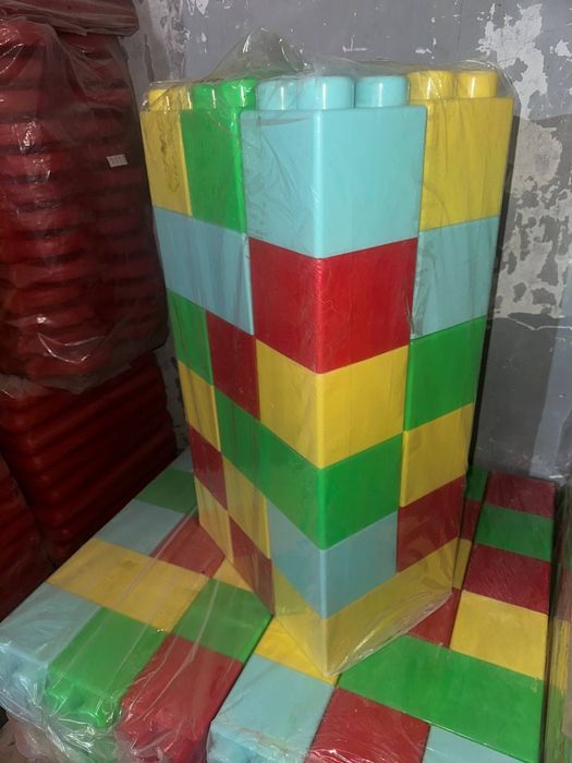 Оригинальный пластиковый лего комплект. Бесплатно доставка