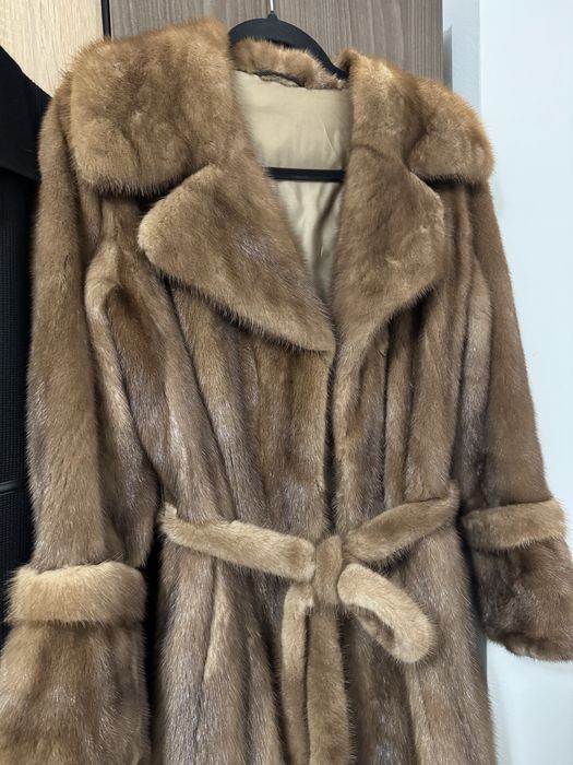 Дълго палто от Норка в най търсения цвят