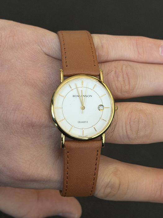 Продам женские часы Romanson, оригинал Swiss Quartz