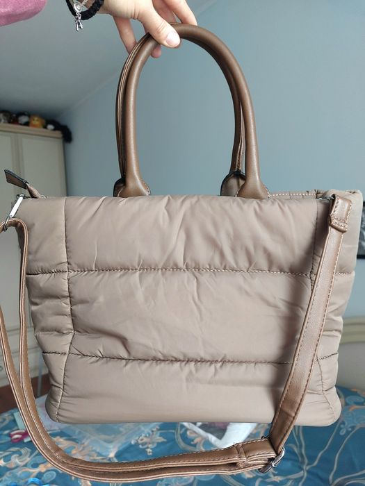 Geanta de umăr nefolosita