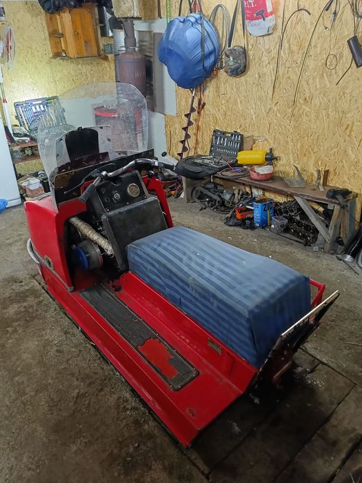 Снегоход буран. С новым двигателем лончин 20.