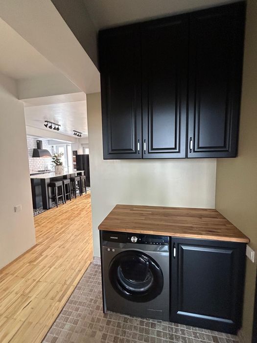 Proprietar vând apartament cu  3 camere