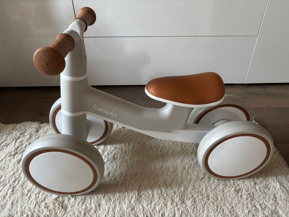 Bicicleta fara pedale Lionelo