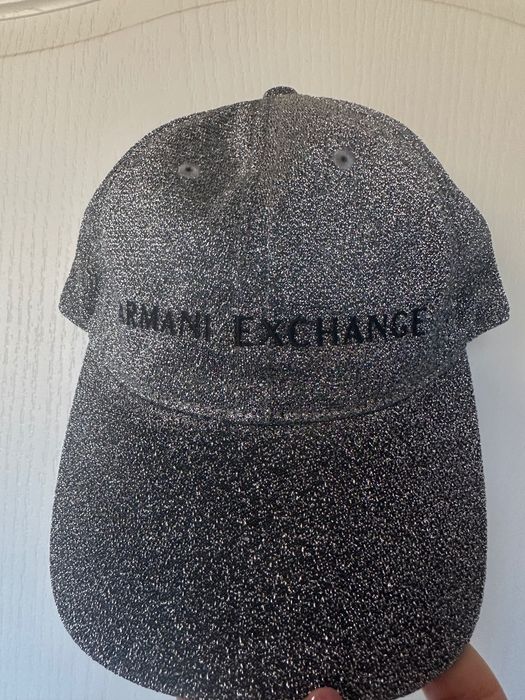 Козирка на Armani Exchange