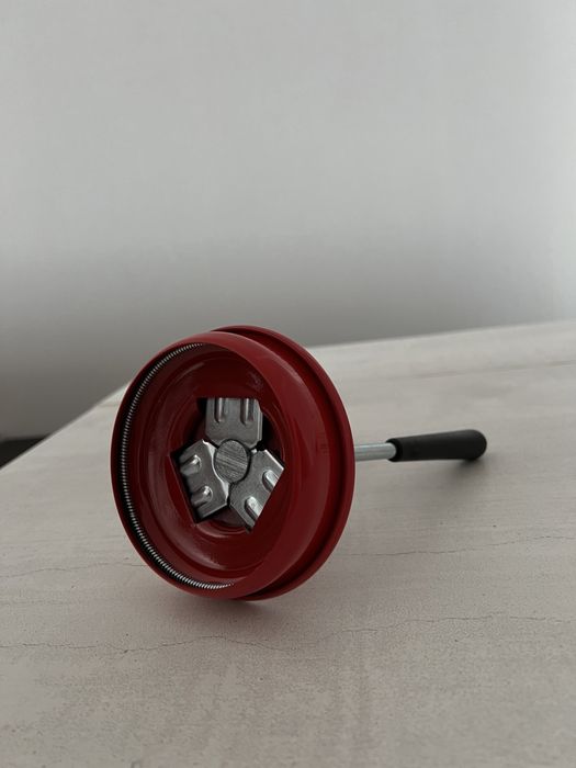 Закаточная машина