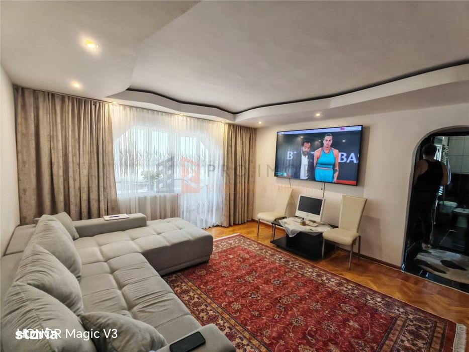 Apartament 3 camere confort 1 semidecomandat zona Independentei — fotografia 1
