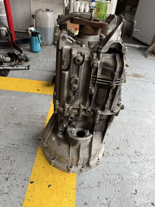 Cutie viteze manuala bmw e90 e91 e92 e93 325d 330d n57d30a 245cp 204cp