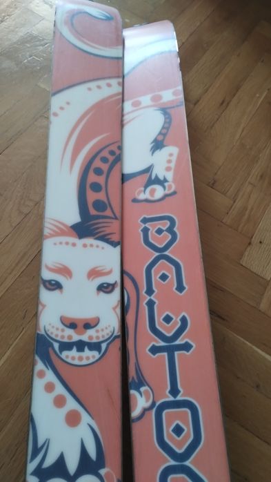 Продавам ски туринг сет ски, автомати и колани Dynafit