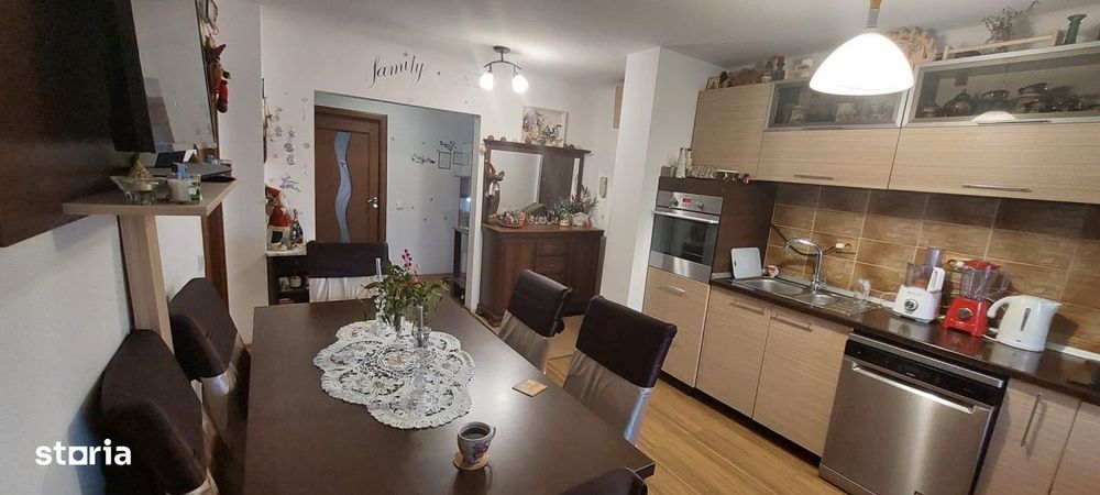 Apartament4 camere, 87.02 mp, zona  1 Mai - Sara