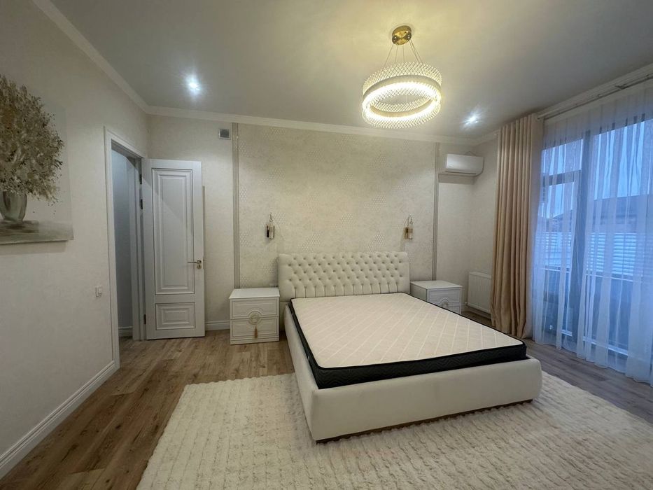 Срочно Сдаётся Hi-Tech новый Евро-Дом 3-соток 3-уровень 6-к Амур Темур