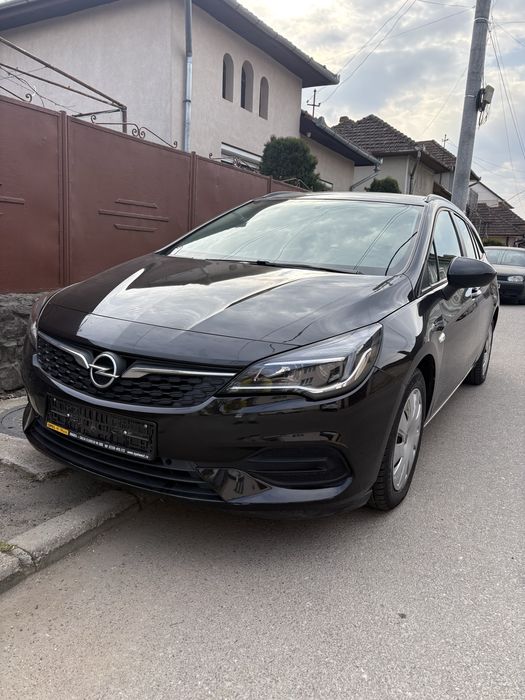 Opel Astra 2020 km 63 de mii TVA inclus deductibil
