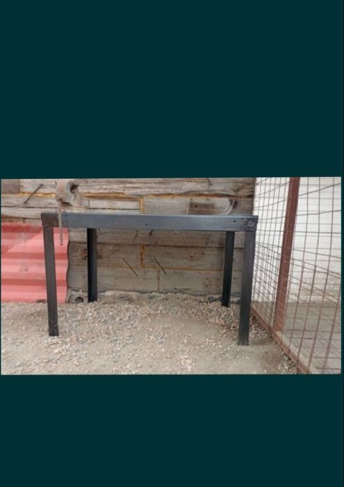 Стол металлический