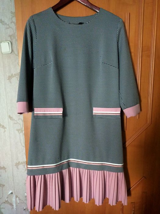 Продам платье 48-50 размер
