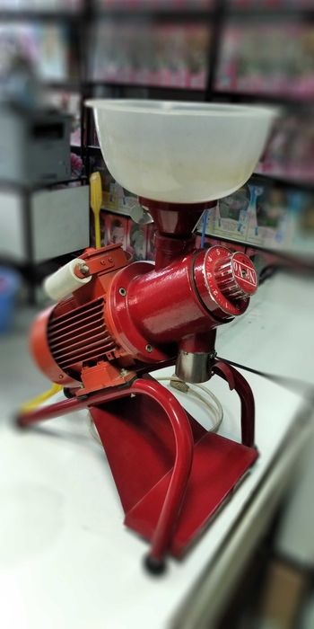 Професионална Кафемелачка NIVO (Николай Войнов) 750W, 1400 об./мин