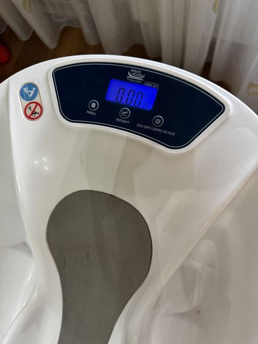 Cadită bebe aquascale