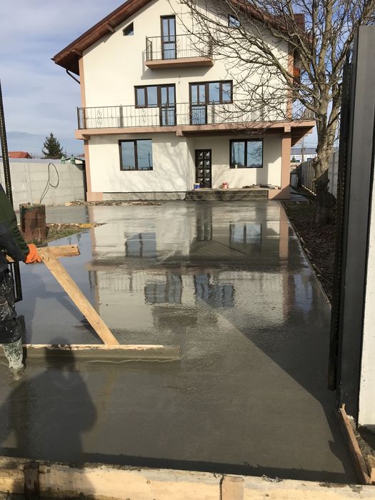 Bransament apa,montaj pavele,Săpături manuale,fose,canalizare,camine