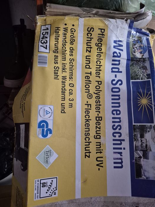 Чадър, за поставяне на стена (Wand-Sonnenschirm) 3 м в диаметър.