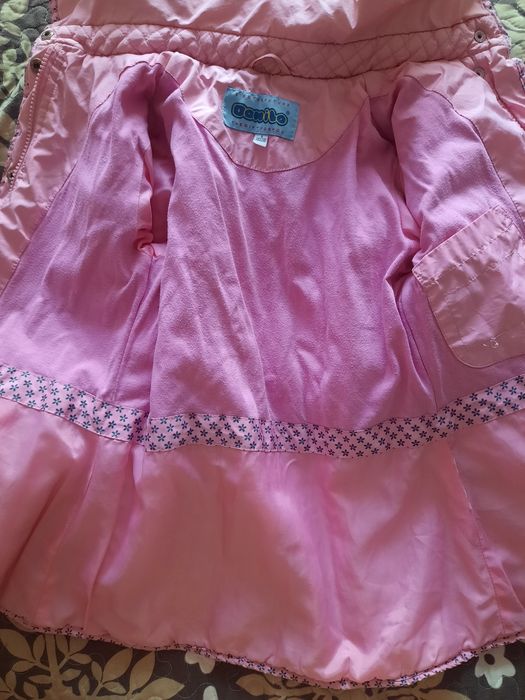 Куртка детская на возраст 4-7 лет.