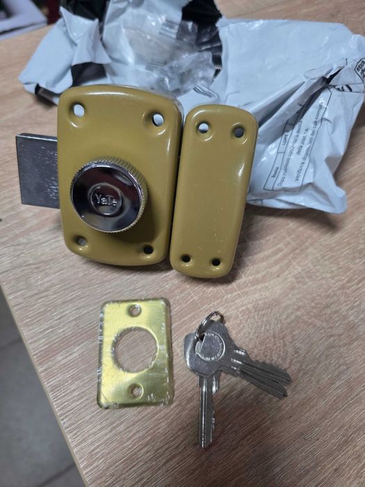 Broasca aplicata, 45 mm, UNIVERSEL, cilindru cu 4 chei