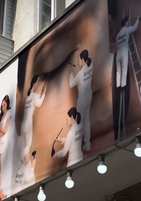 Сдается два парикмахерских кресла в аренду