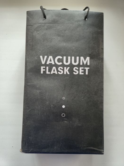 Термос с кружками