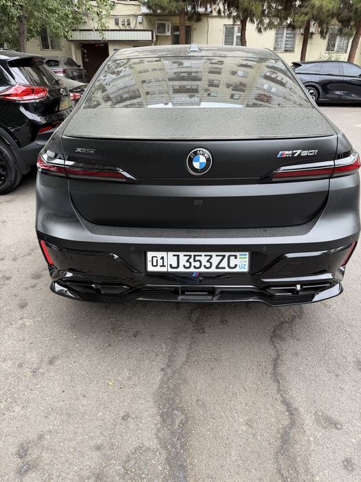 Продам Bmw 760i Full 4,4 мотор. Идеал