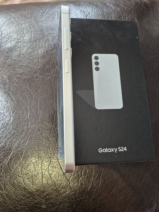 Samsung Galaxy - S24