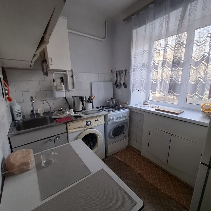 Продам 3хком квартиру район Бэста.