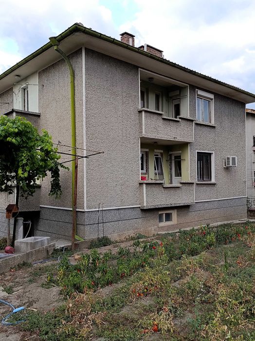 Продава се Къща в Лясковец - 300 кв.м за 595 €/кв.м - Снимка #2