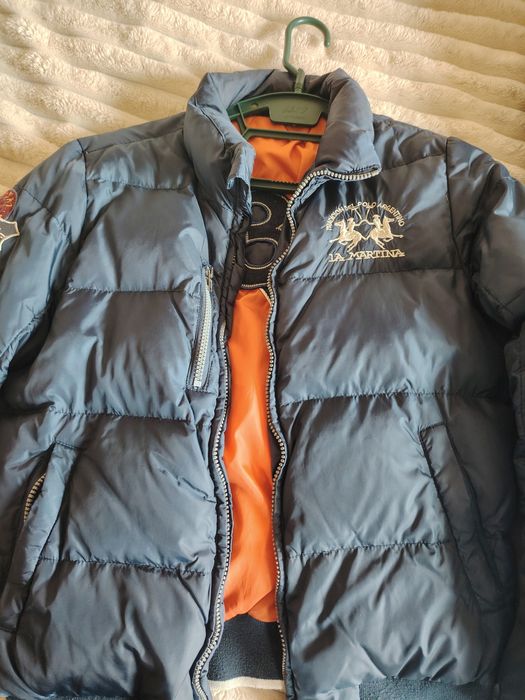 Vând geaca LA Martina