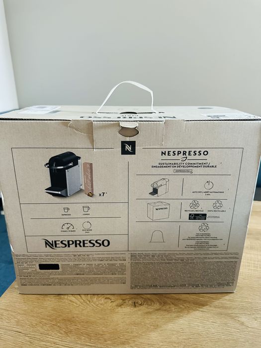 Ксфемашина Nespresso Pixie