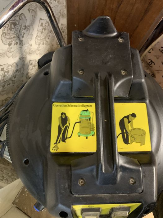 Sofa carpet cleaner sotiladi