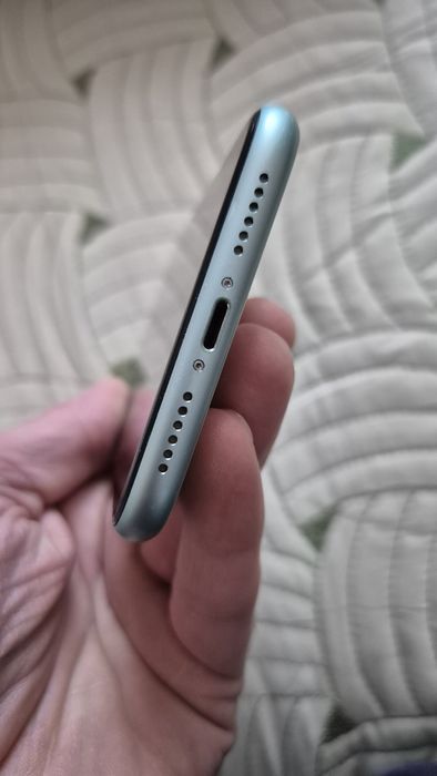 Iphone 11 baterie 100% 64 GB