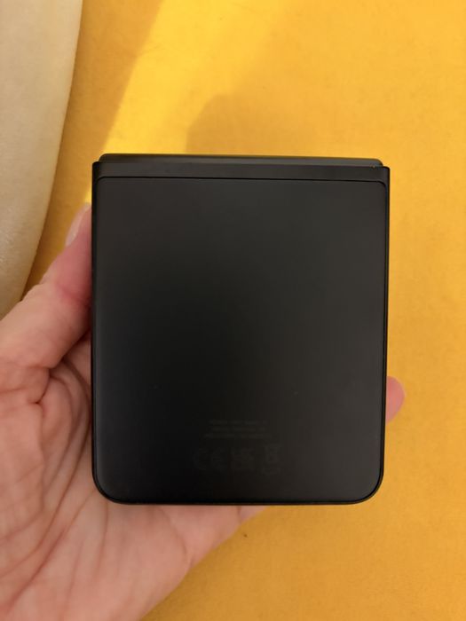 Samsung galaxy z flip 3 128gb