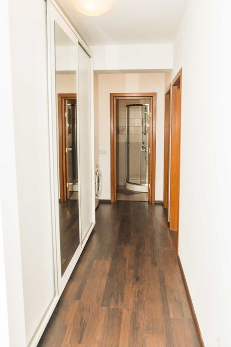 Apartament premium cu 3 camere. Zona Tractorul.